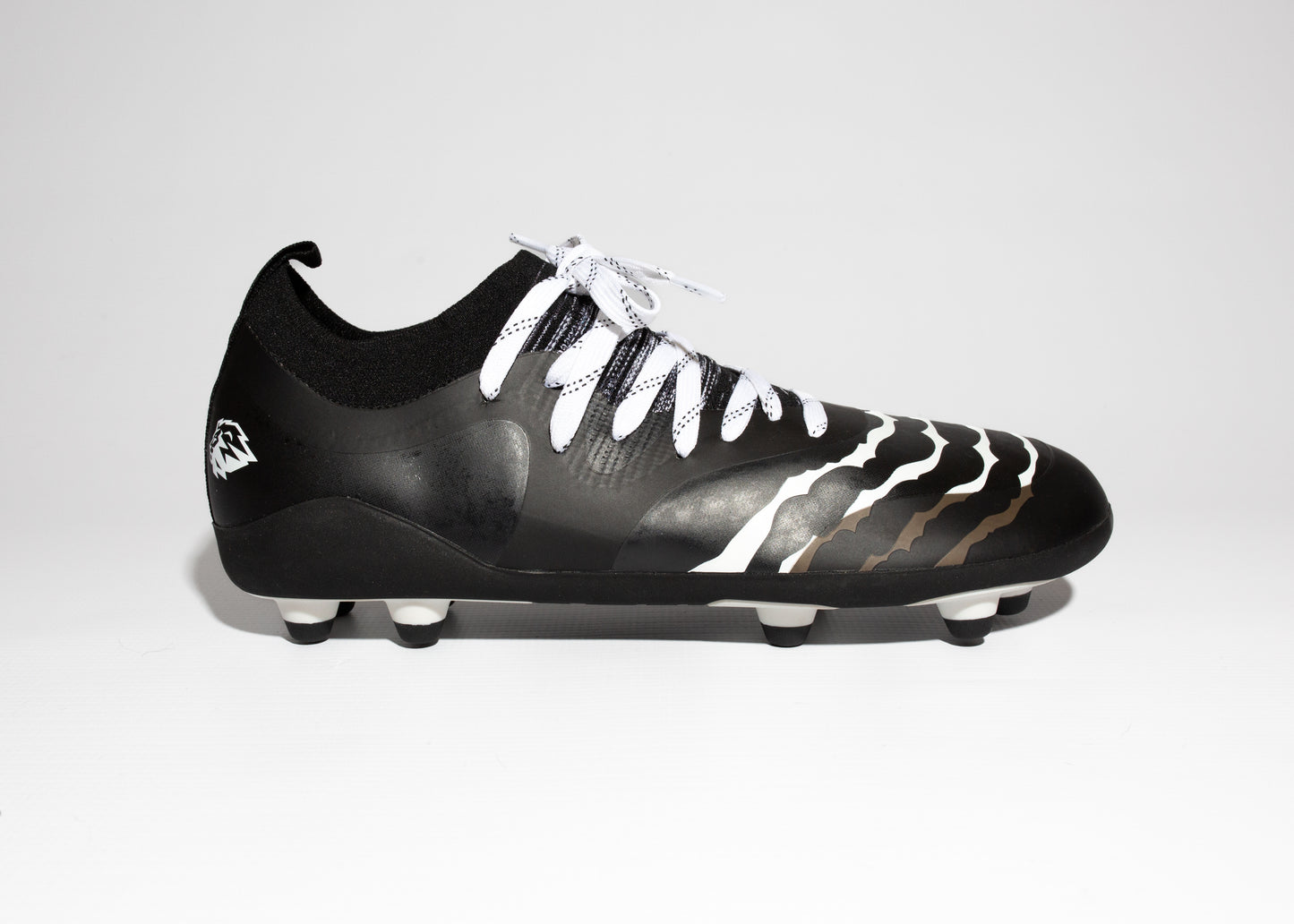 Adult Iron Lion Field Cleats Classico
