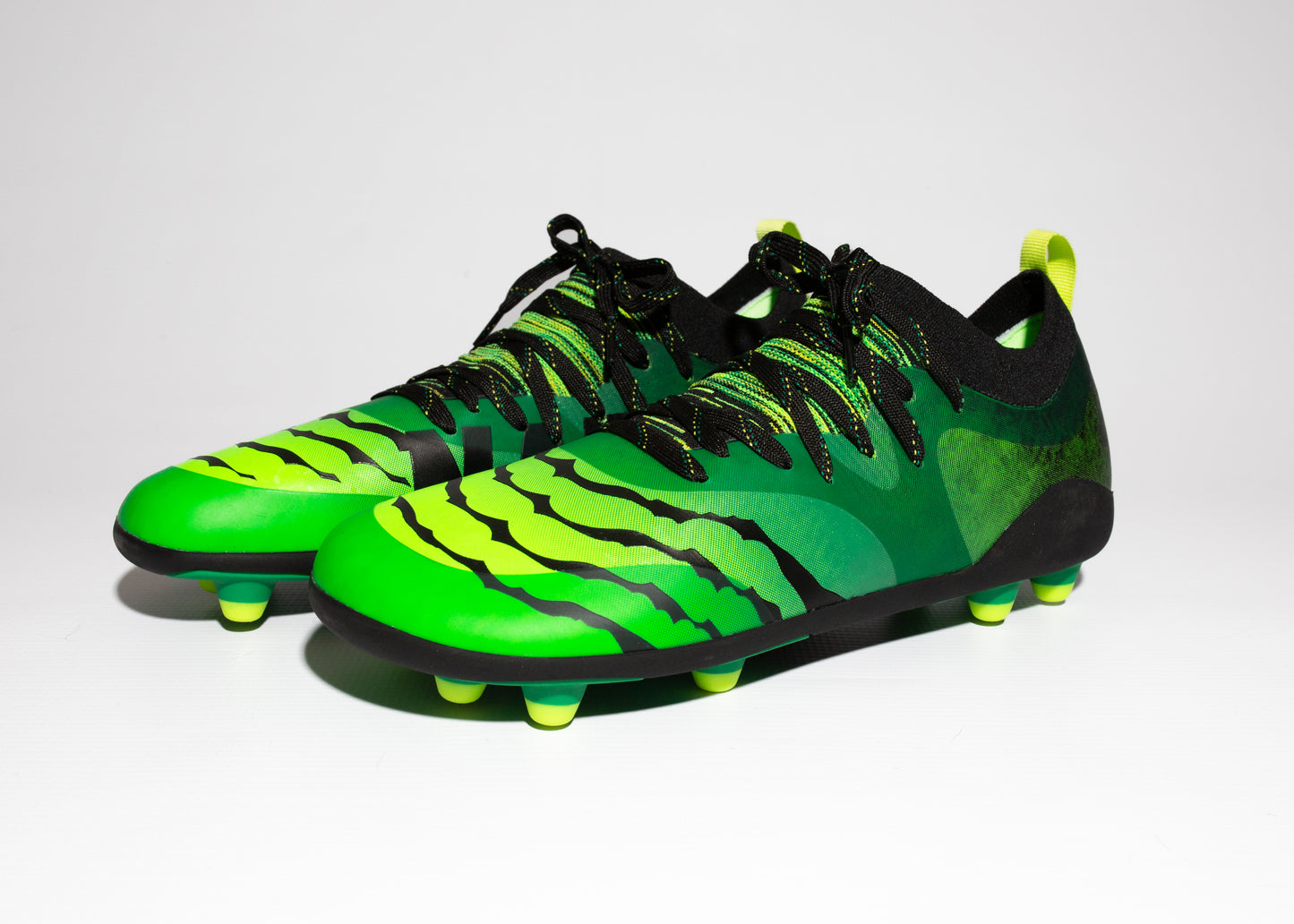 Adult Iron Lion Field Cleats Roots